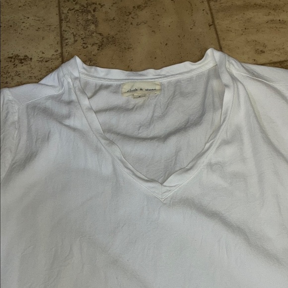 Cloth & Stone White Relaxed Ruffled Tee - Picture 3 of 9